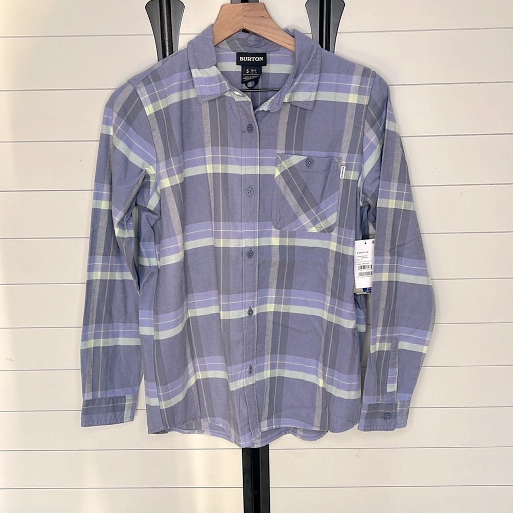 NWT Burton plaid button down shirt Small